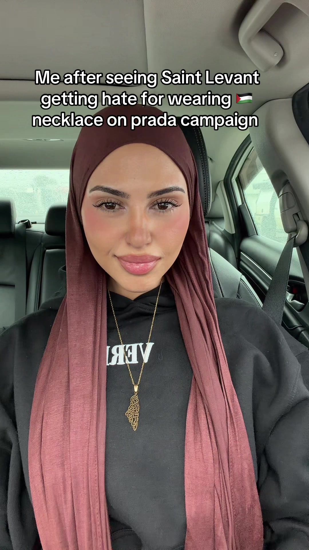 @Ümz✨
