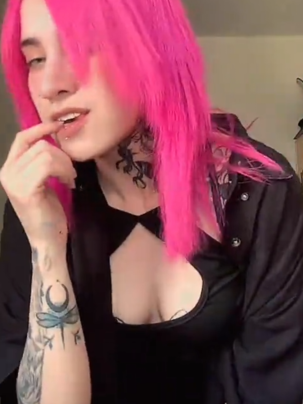 @Cieloazu violetrose