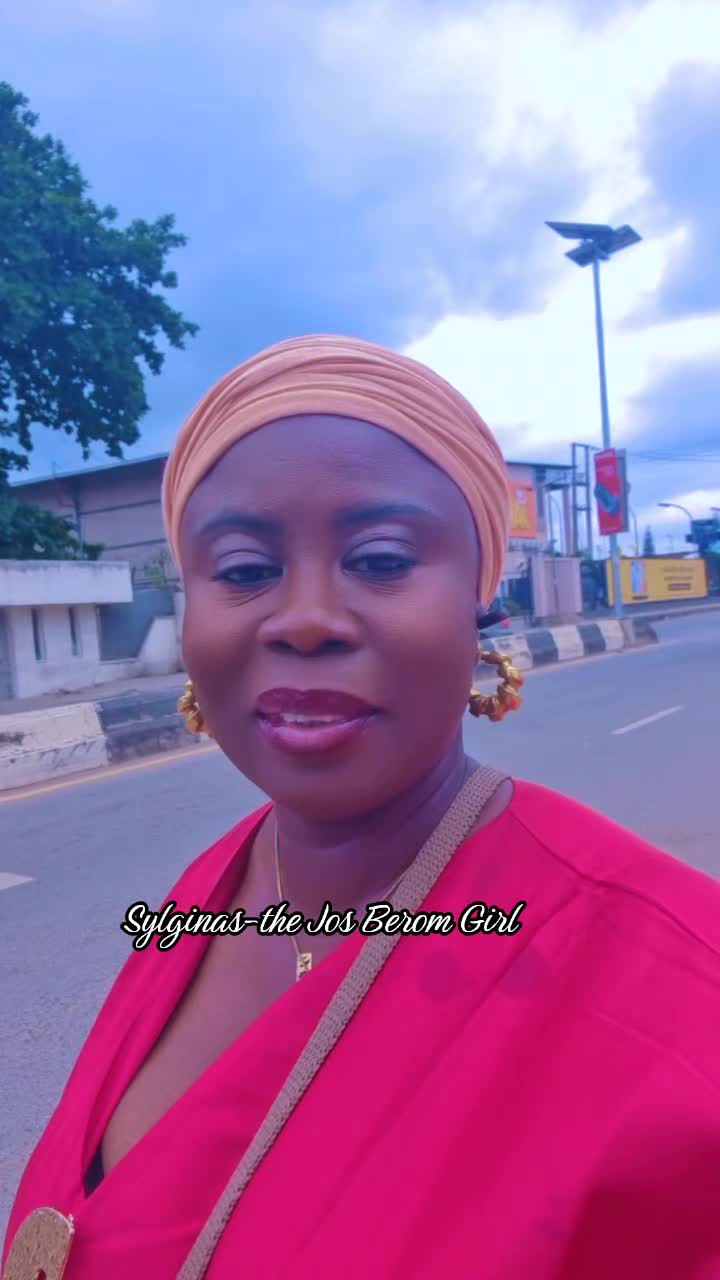 @SYLGINAS the Jos Berom Girl