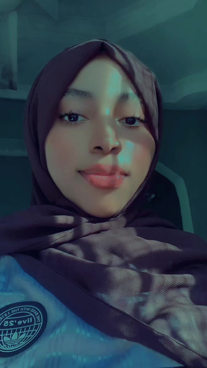 @🦋cute Qudrah🥰