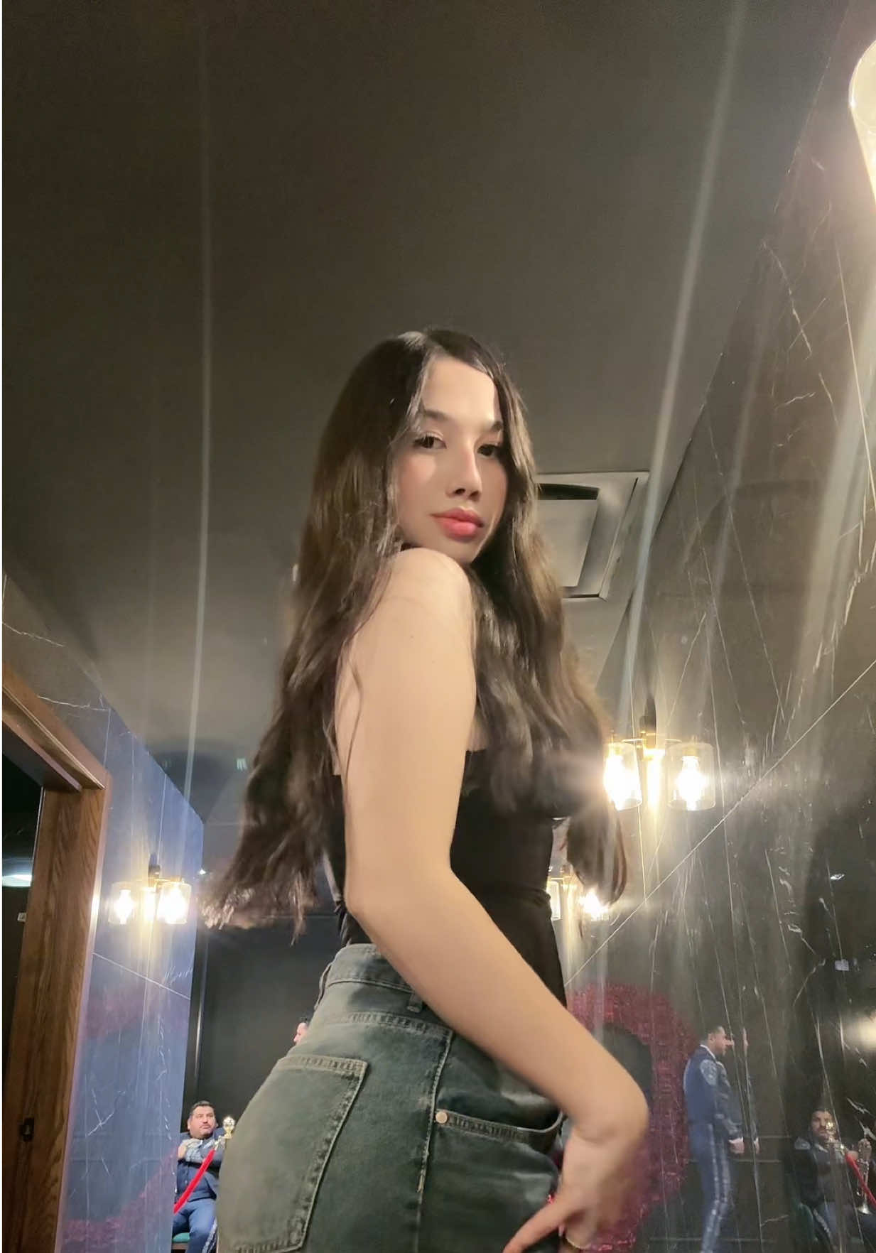 @d00000033