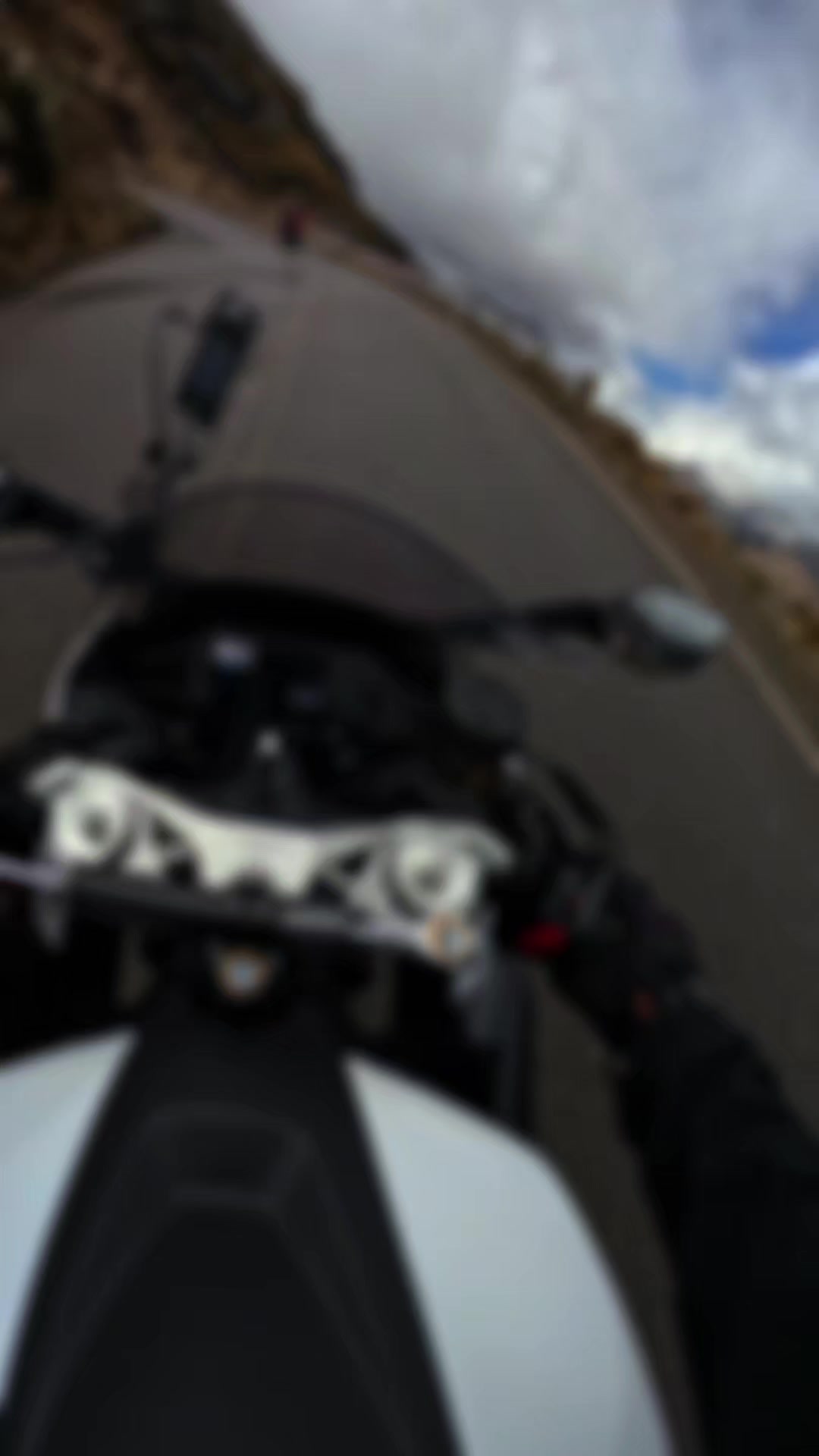 @𝑫𝒂𝒗𝒊𝒅_𝒃𝒊𝒌𝒆𝒓_𝒓𝒓➡️🏍