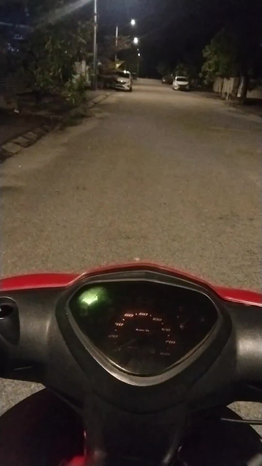@Li.