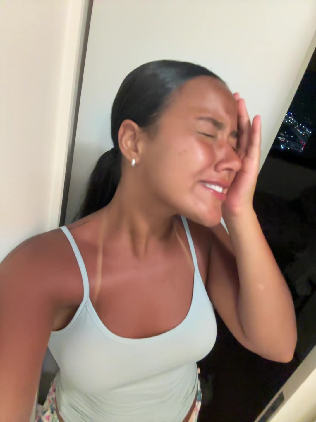 @thayna
