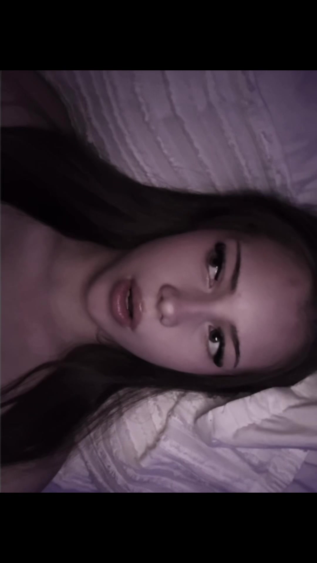 @𝒜𝓊𝓃𝓉𝒾𝑒 𝒜𝓂𝒷𝑒𝓇🌻