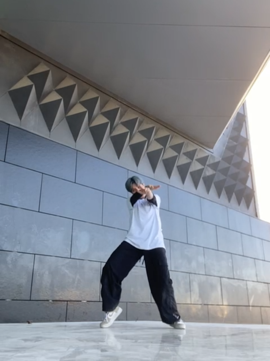 @JUN⚡