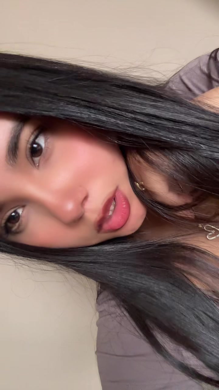 @Nella
