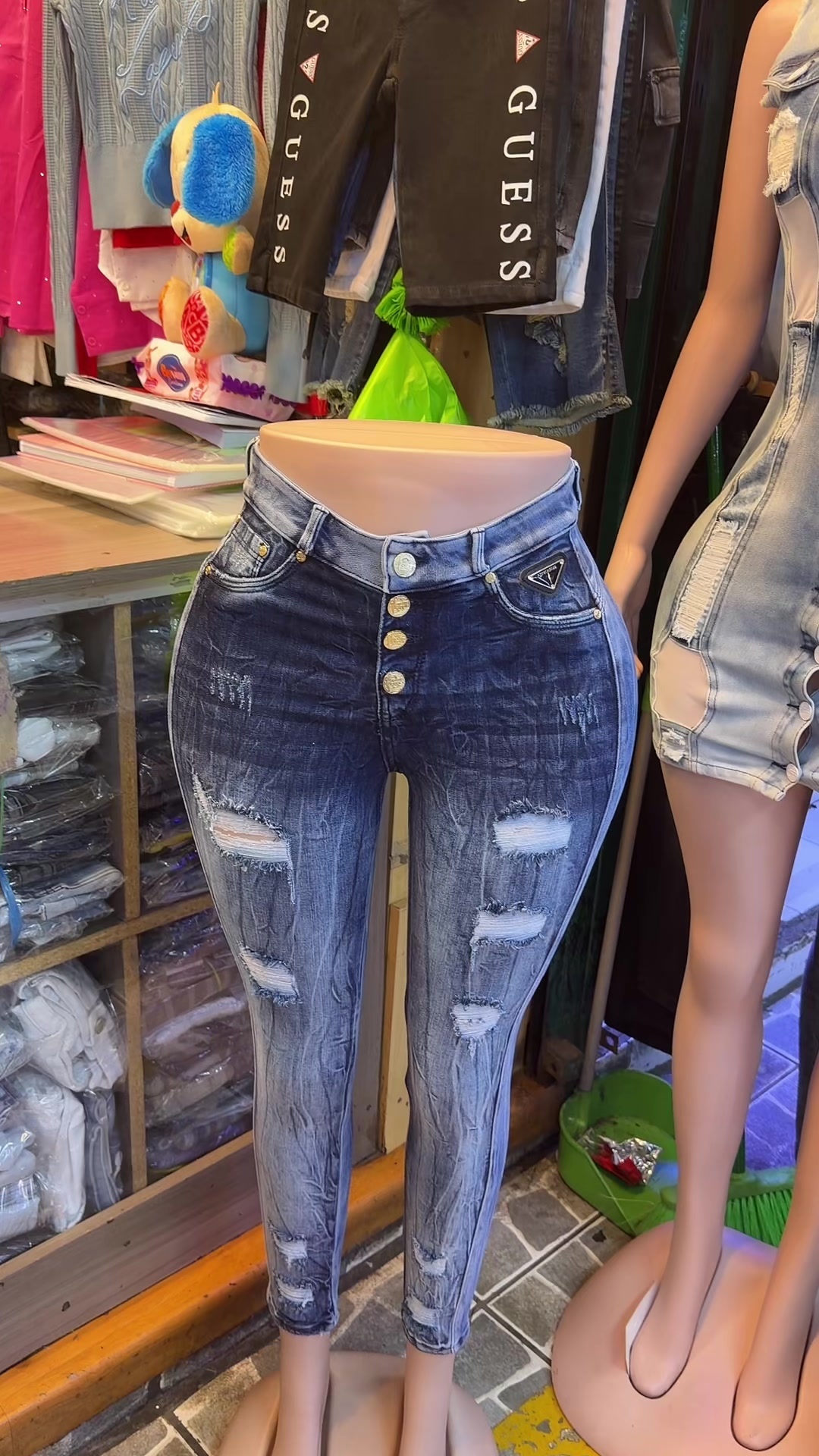 @APRETADITAS JEANS