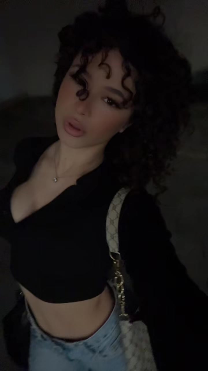 @𝒮