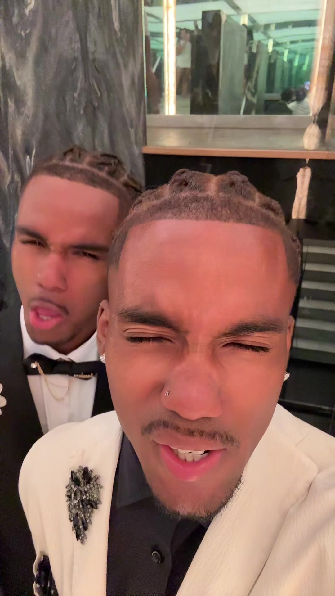 @Twinzzzz