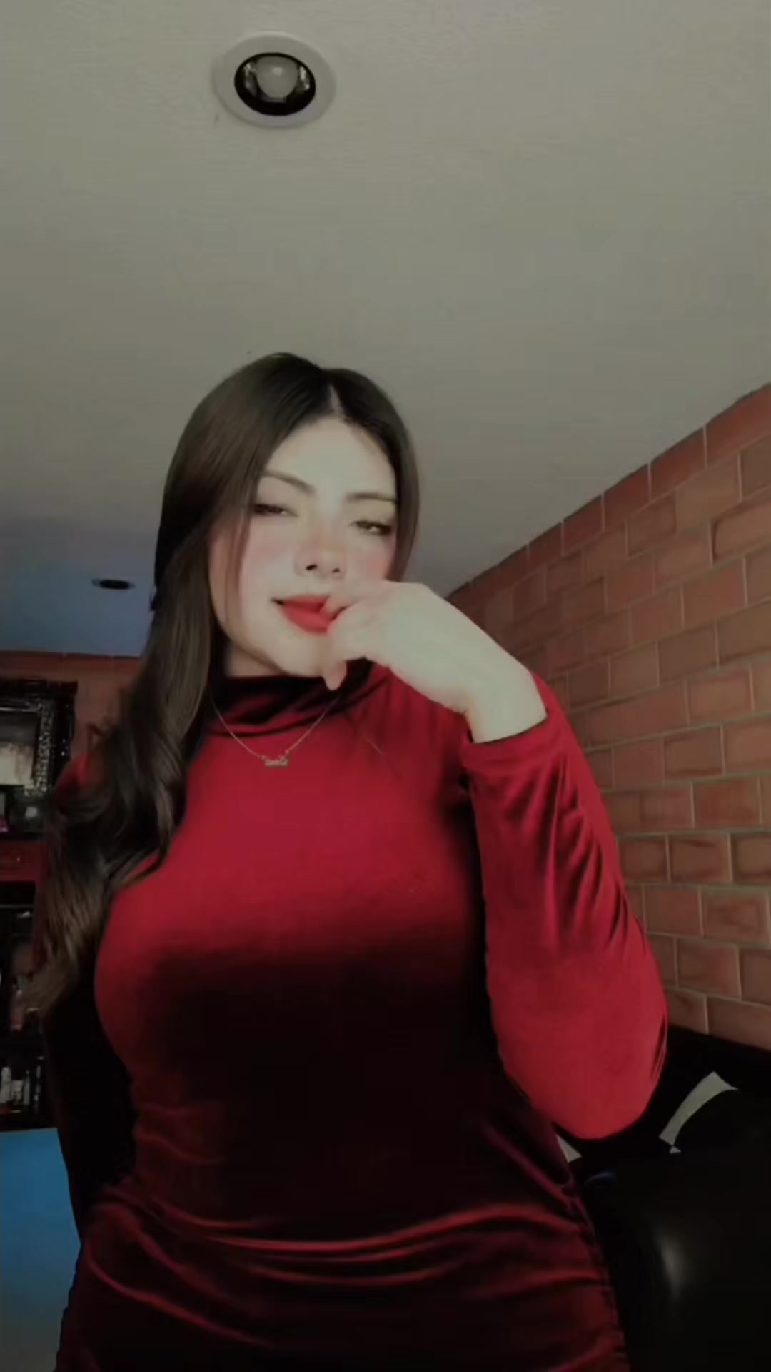 @🫧 𝓜𝓪𝓶𝓲_𝓨𝓸𝓫𝓲𝔃 🫧