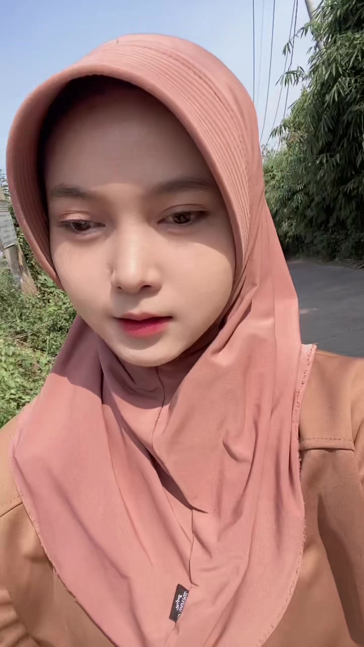 @NgStHmdh