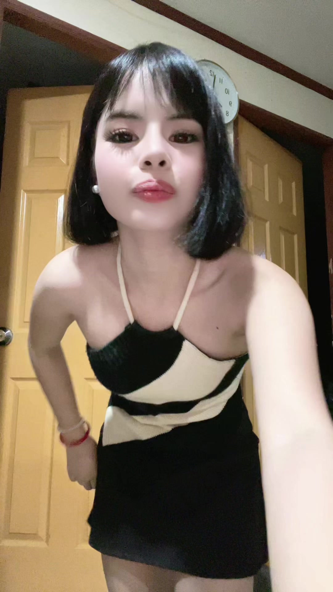 @Zey