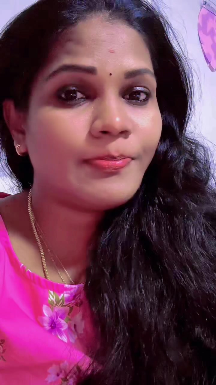@GaYaThRI❤️ MaNiKAnDaN ❤️🇨🇦☃️