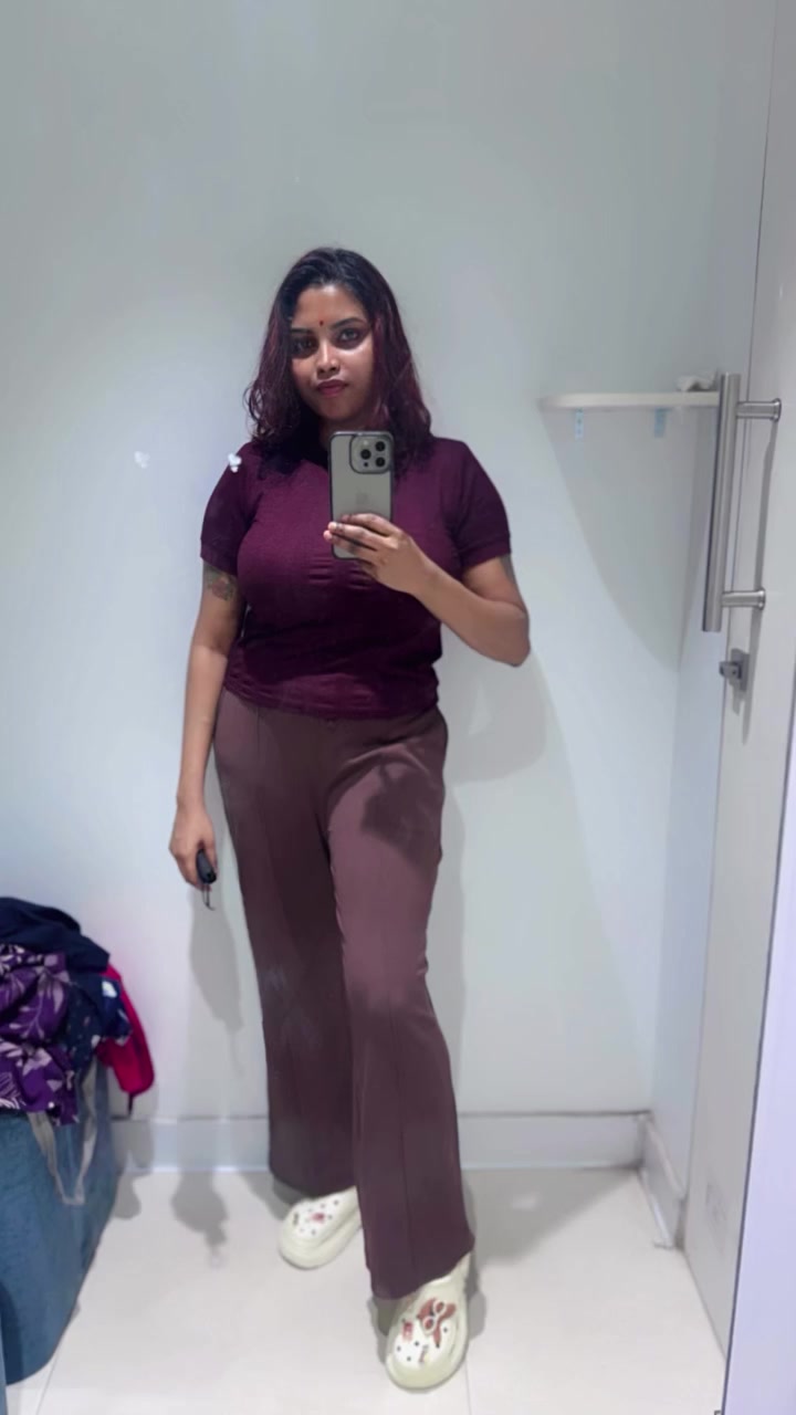 @Elakkiyaa