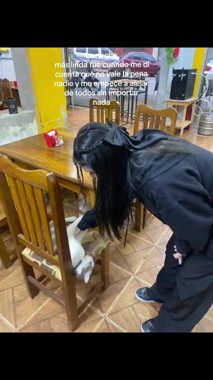 @𝓛𝓪𝓻𝓲𝓼𝓼𝓪