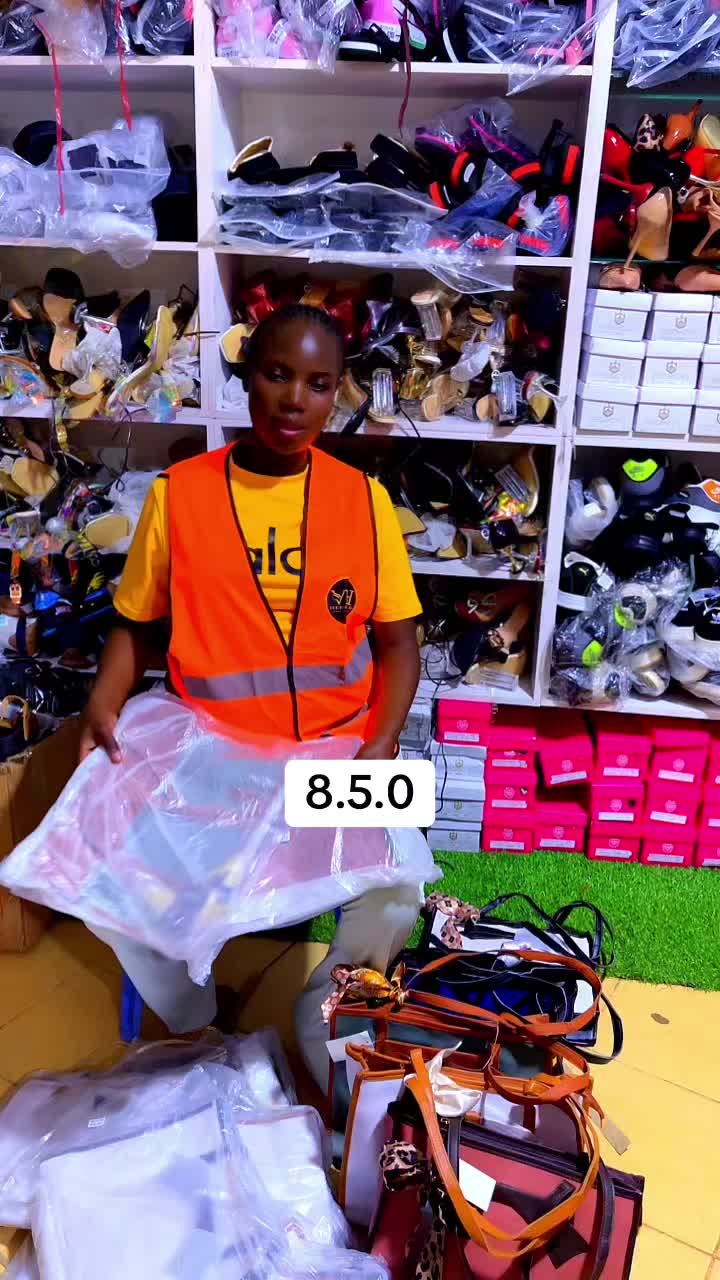 @vee wholesaler
