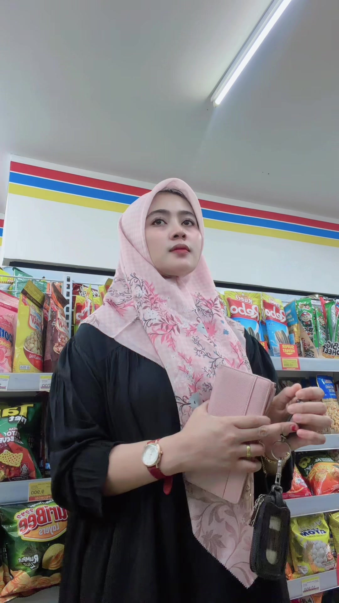 @Hajah_S