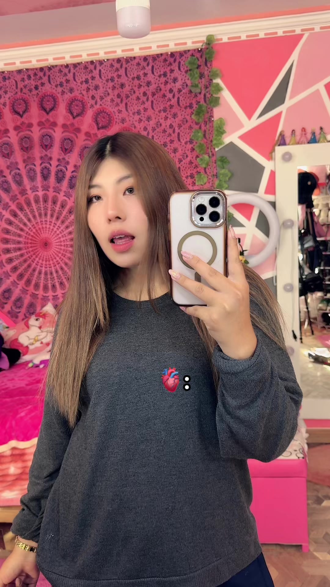 @𝑵𝒂𝒚𝒆𝒍𝒊