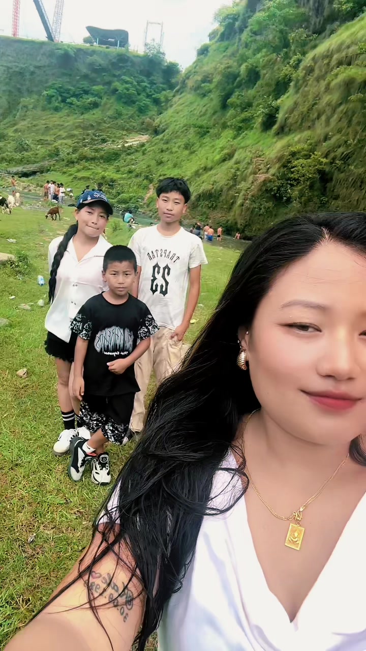 @ᥫ᭡Kali