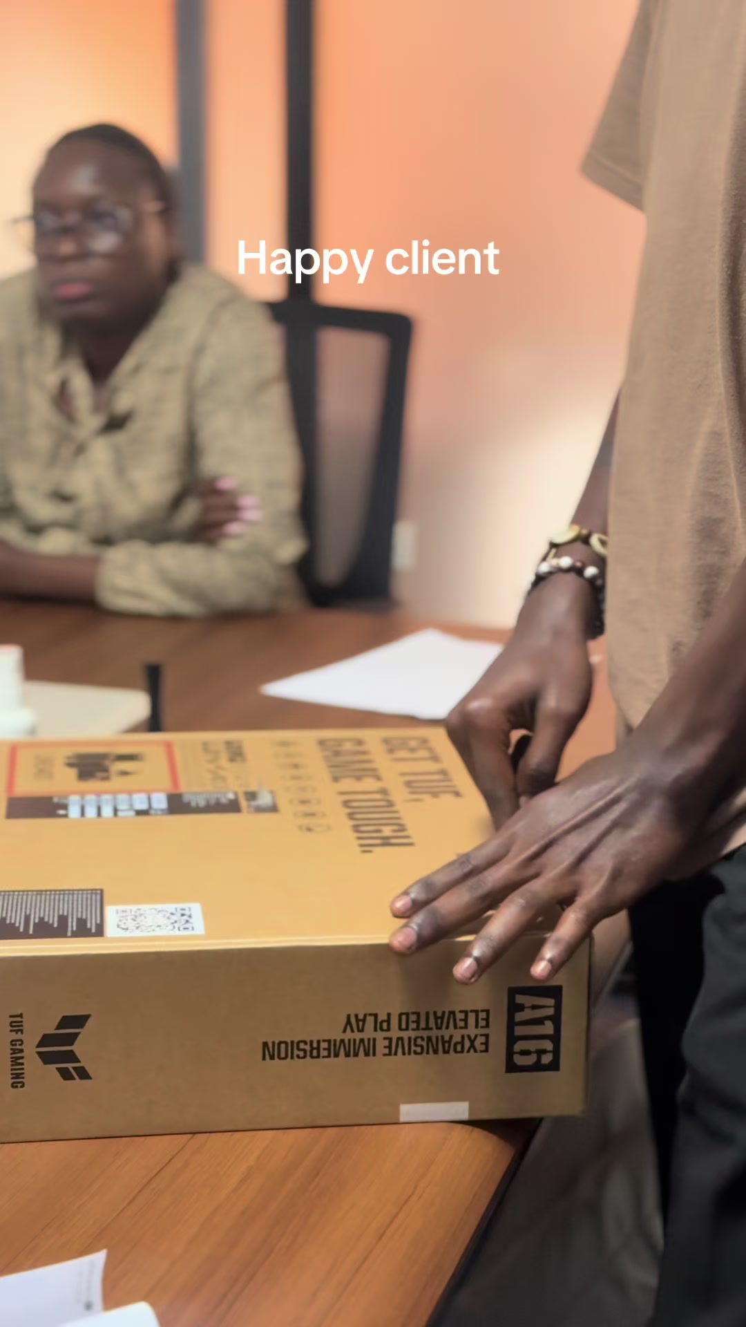 @Laptop guy 🇺🇬