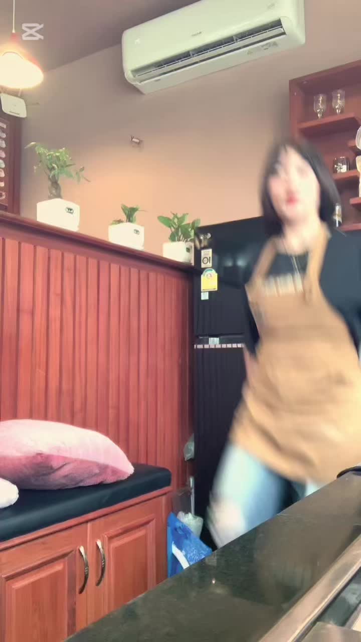 @Ployy