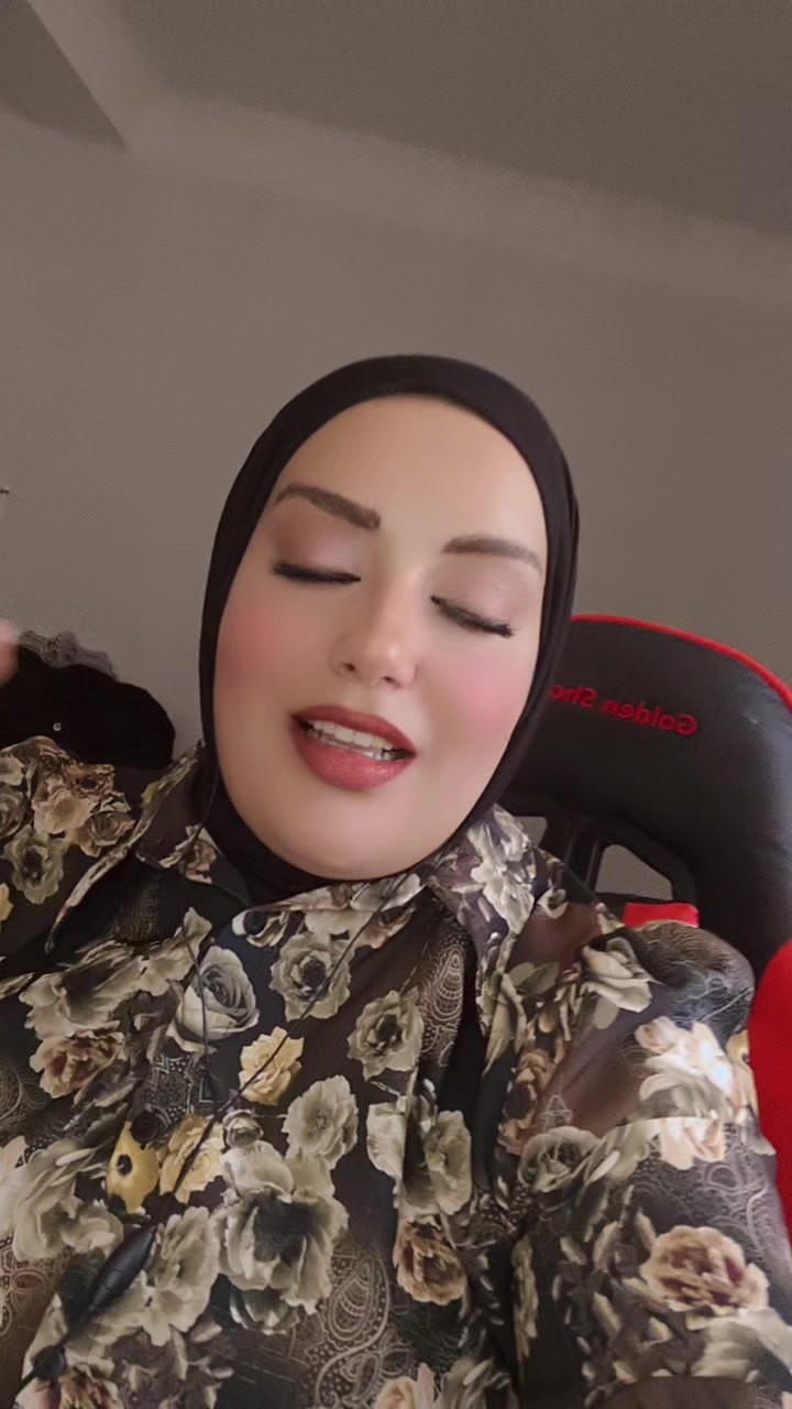 @مروة (وزيرة السعادة)🇩🇿