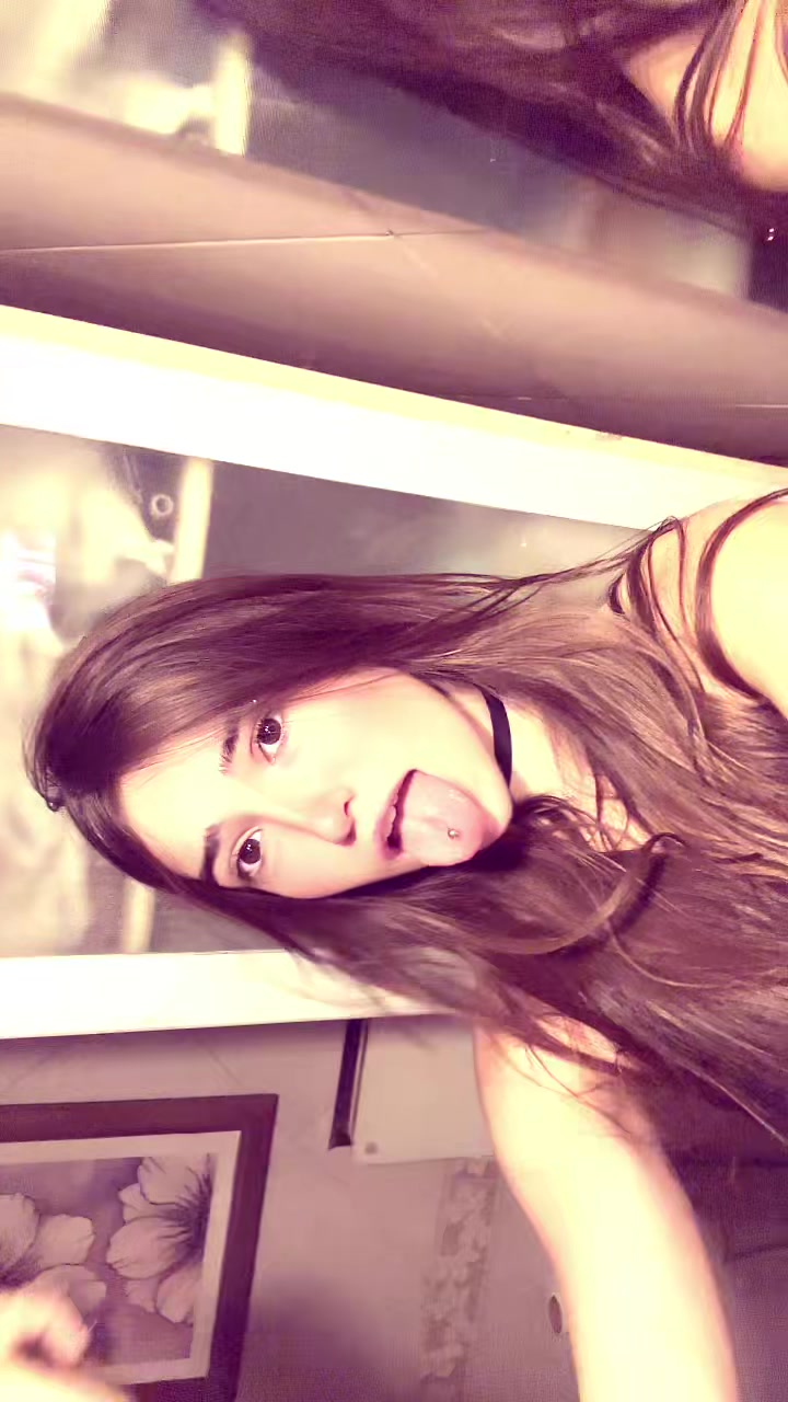 @julie★⭑