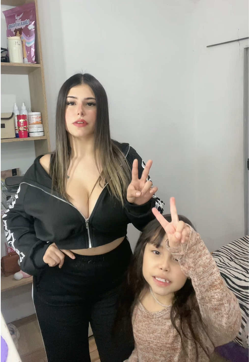 @0abrilperez