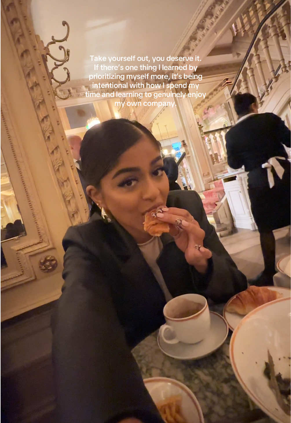 @Apeenaiyah