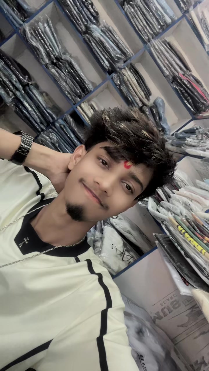 @‼️♨️भोज्पुरीया_राजा👑‼️