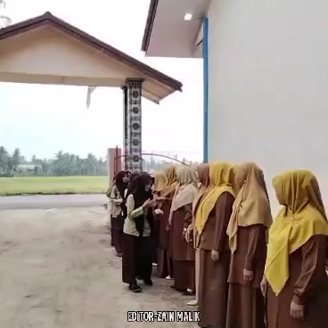 @Miss Eka Mak Si Malik