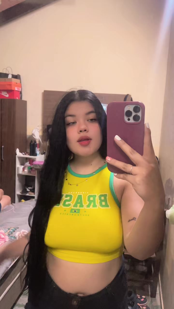 @👩🏻💕