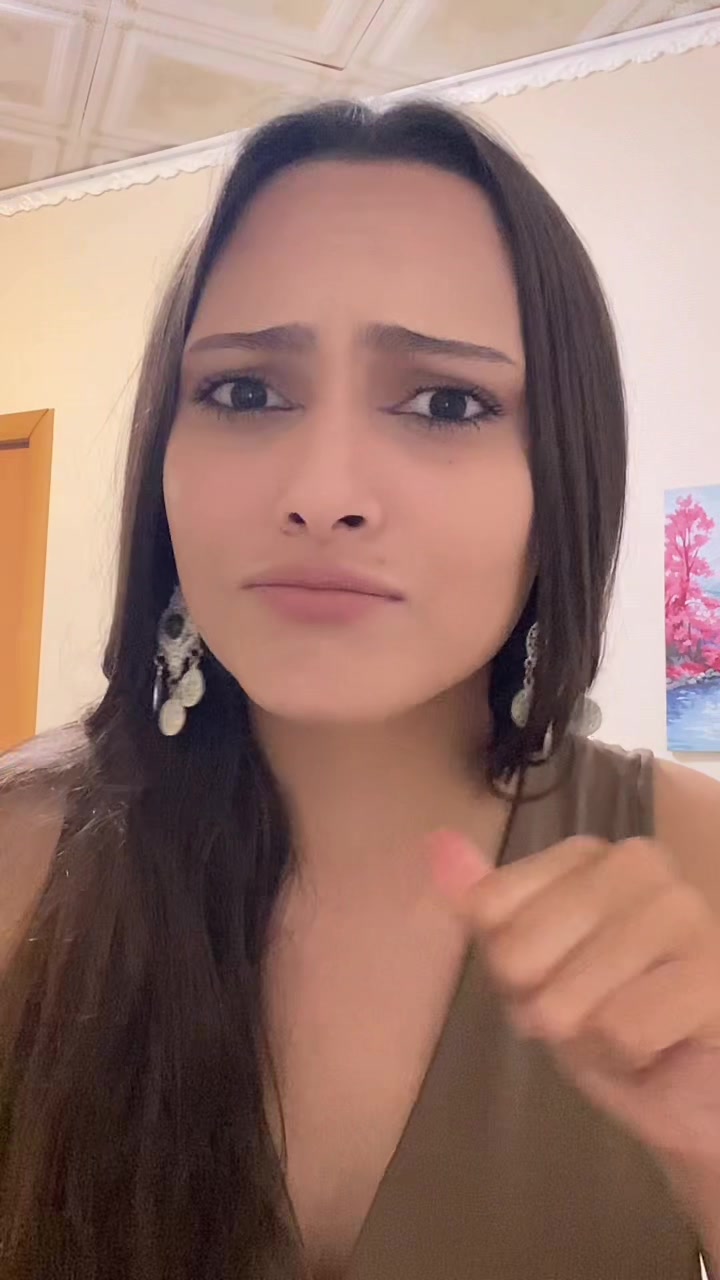 @Luna