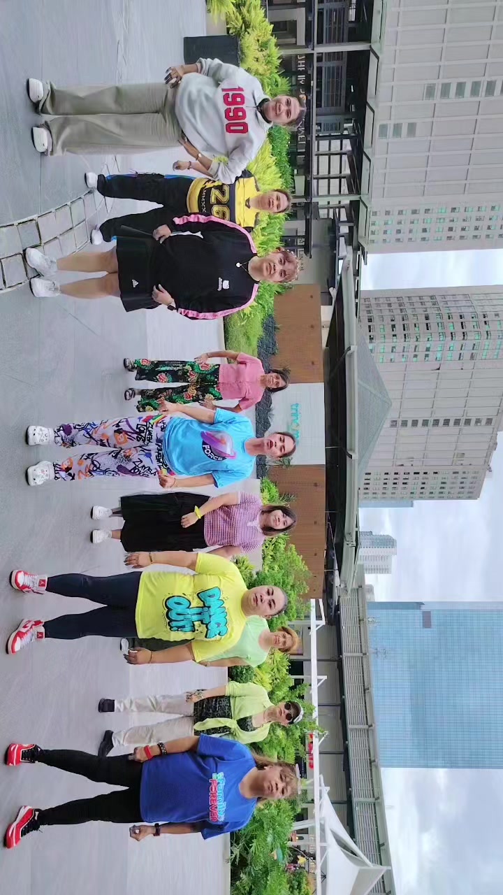 @ZinJhoyce