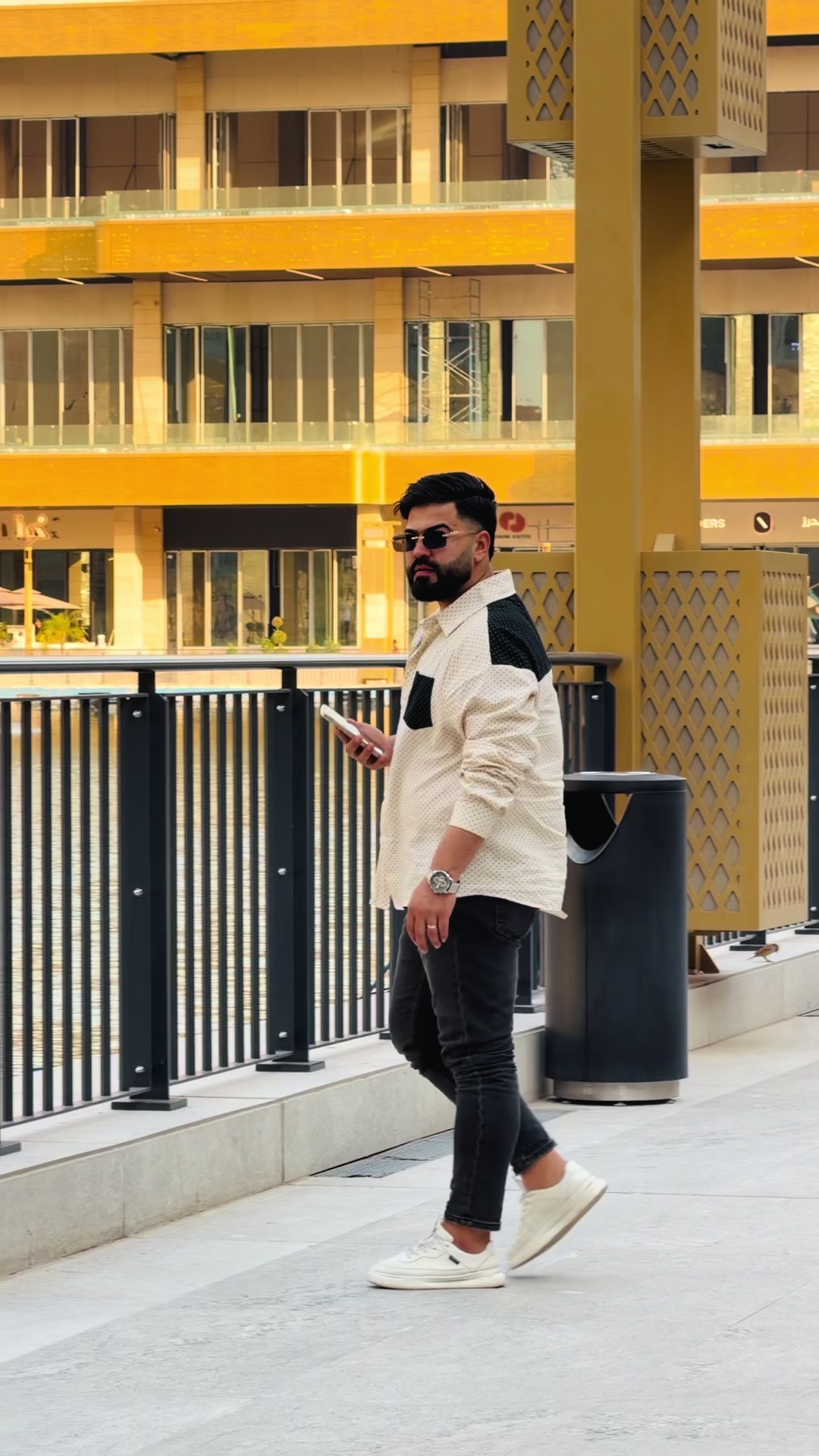 @علي الحنين