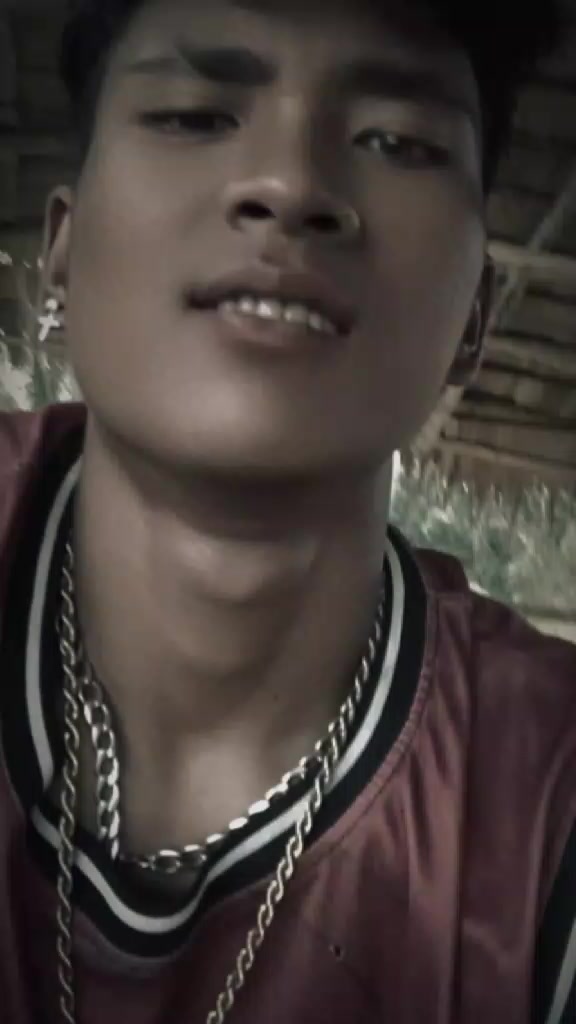 @Ay idol Rogie