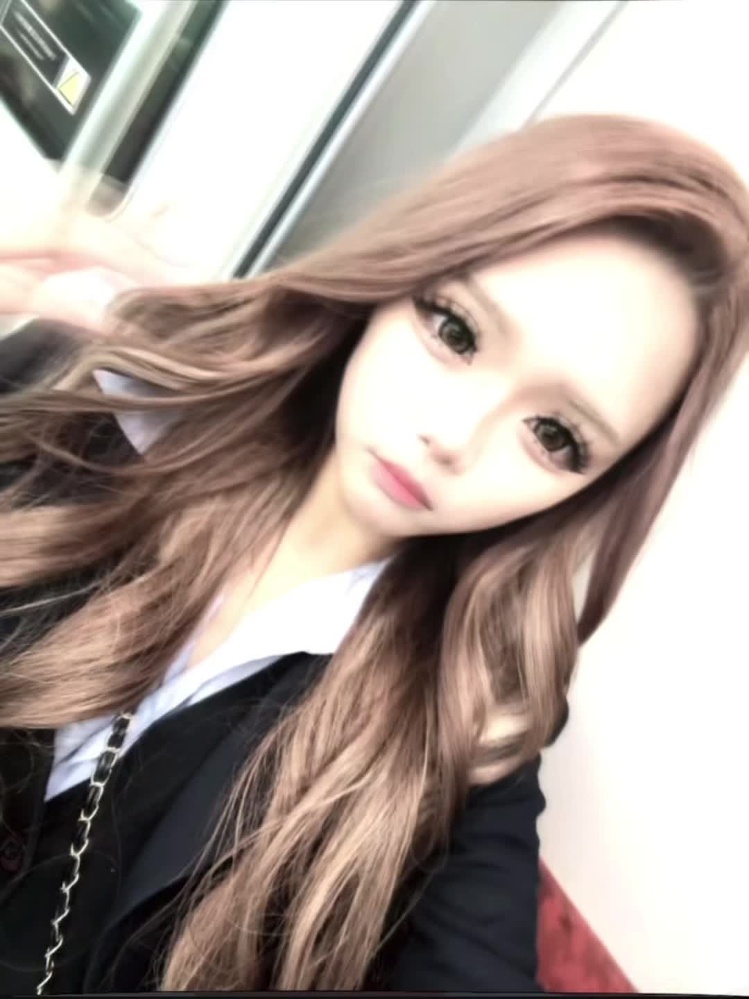 @瞳