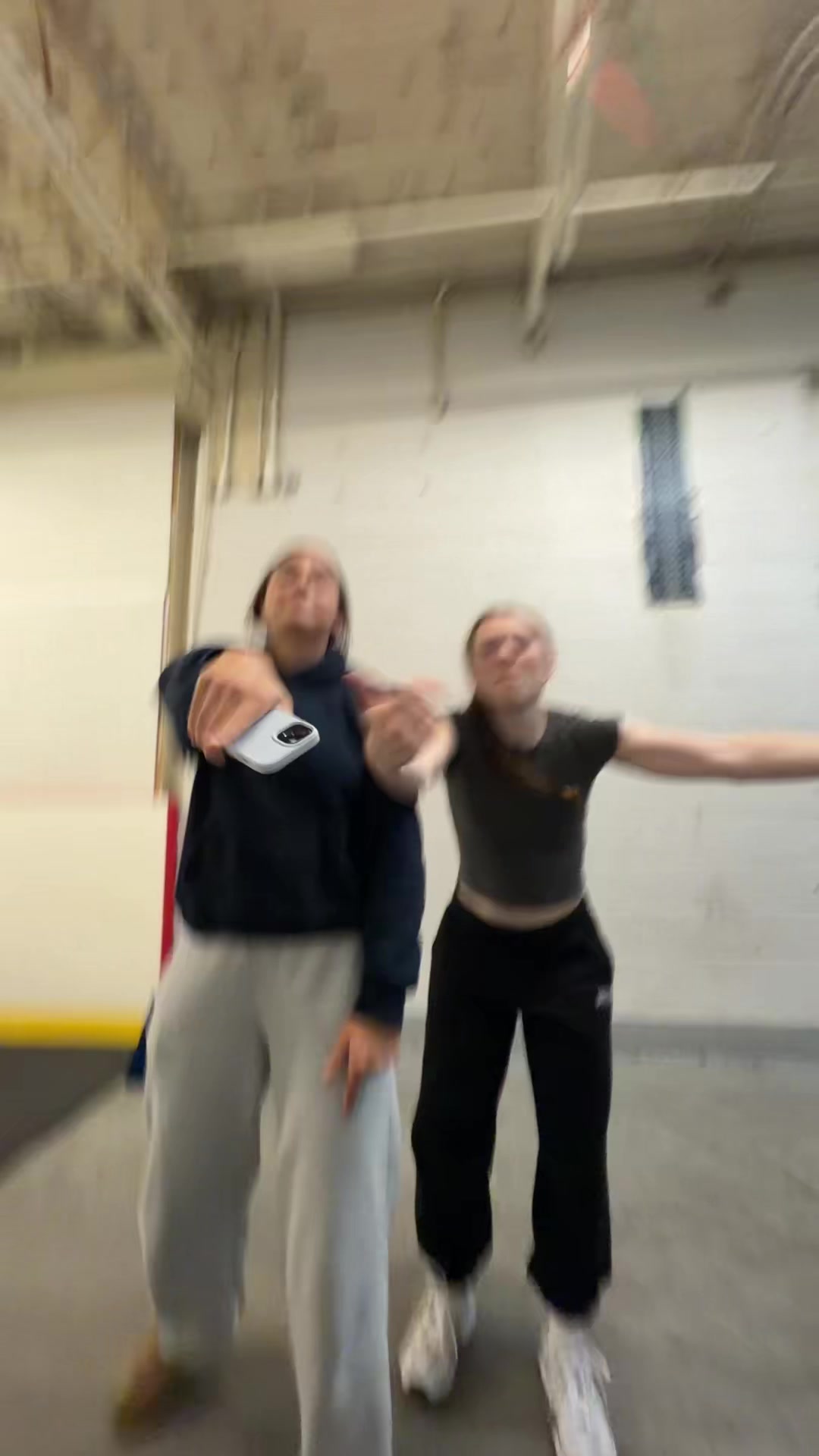 @ellie.lew.77