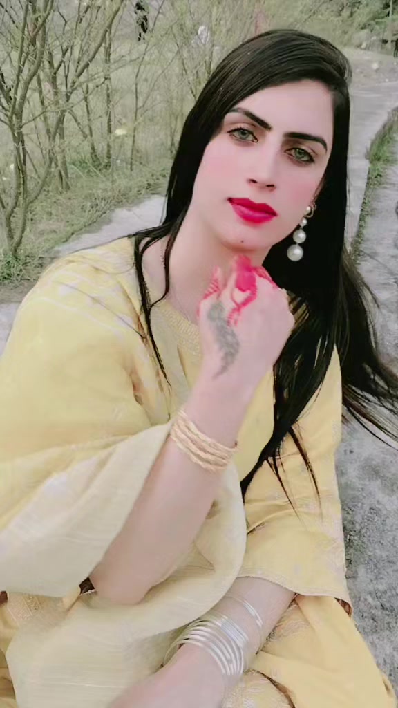 @nainakashaamiri