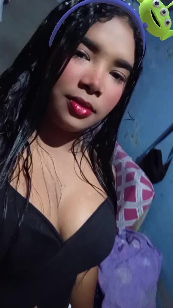 @👸Y