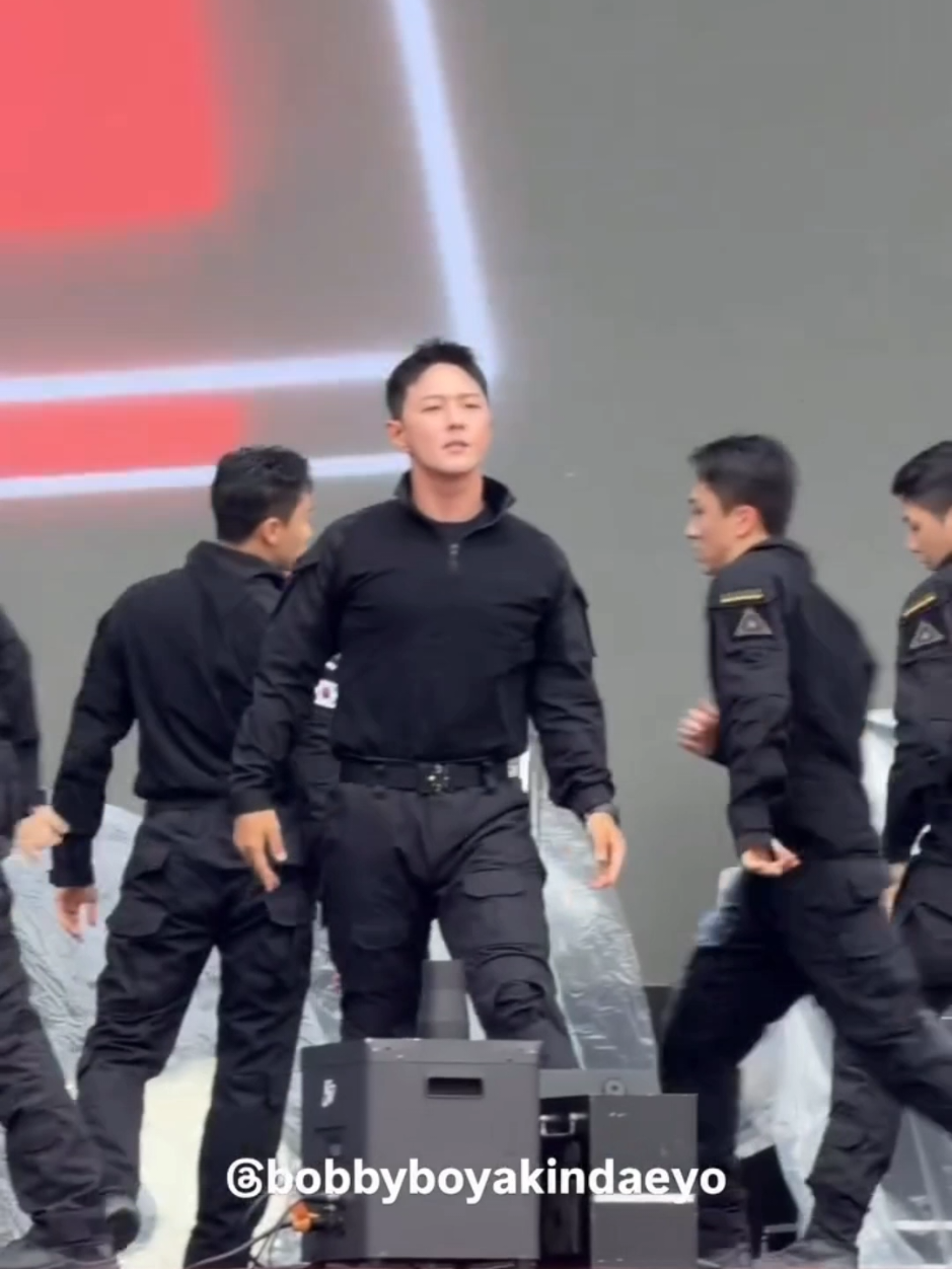 @DKingWorldwide ๐ฆ DK iKON ๐พ
