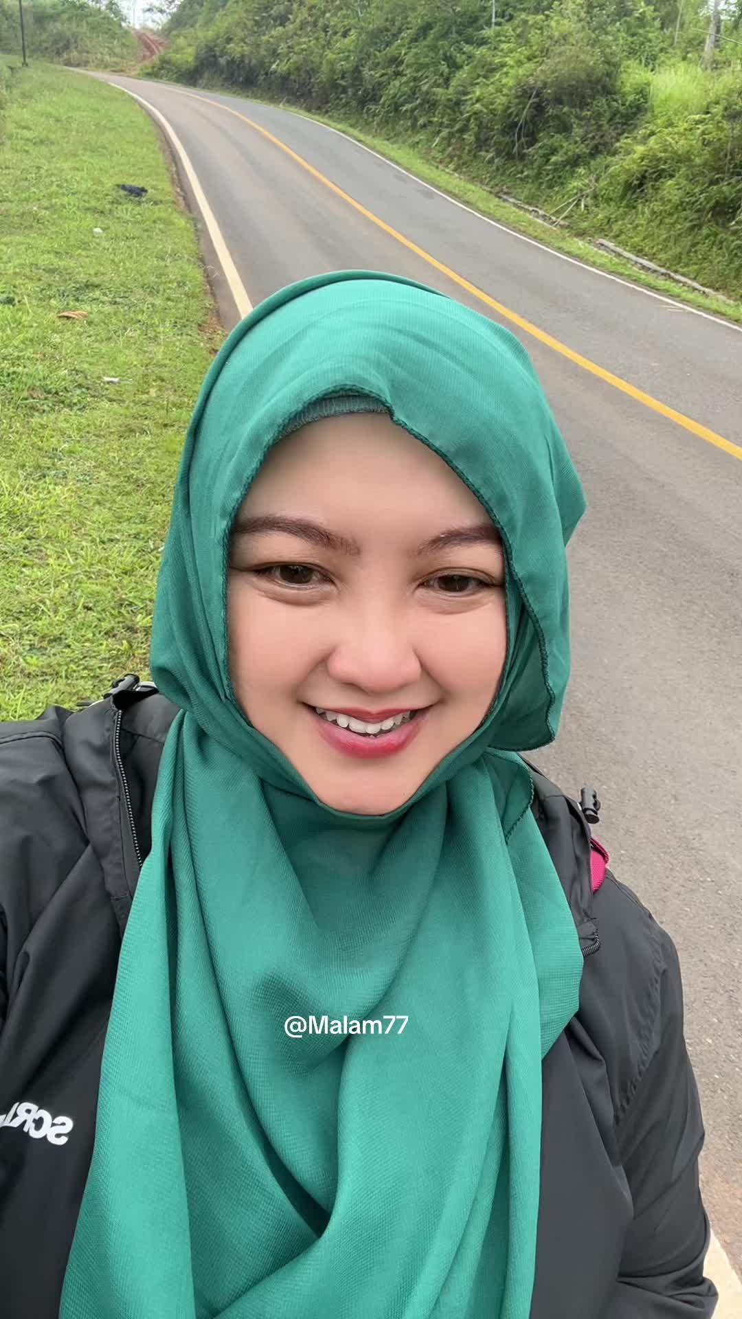 @Senyap