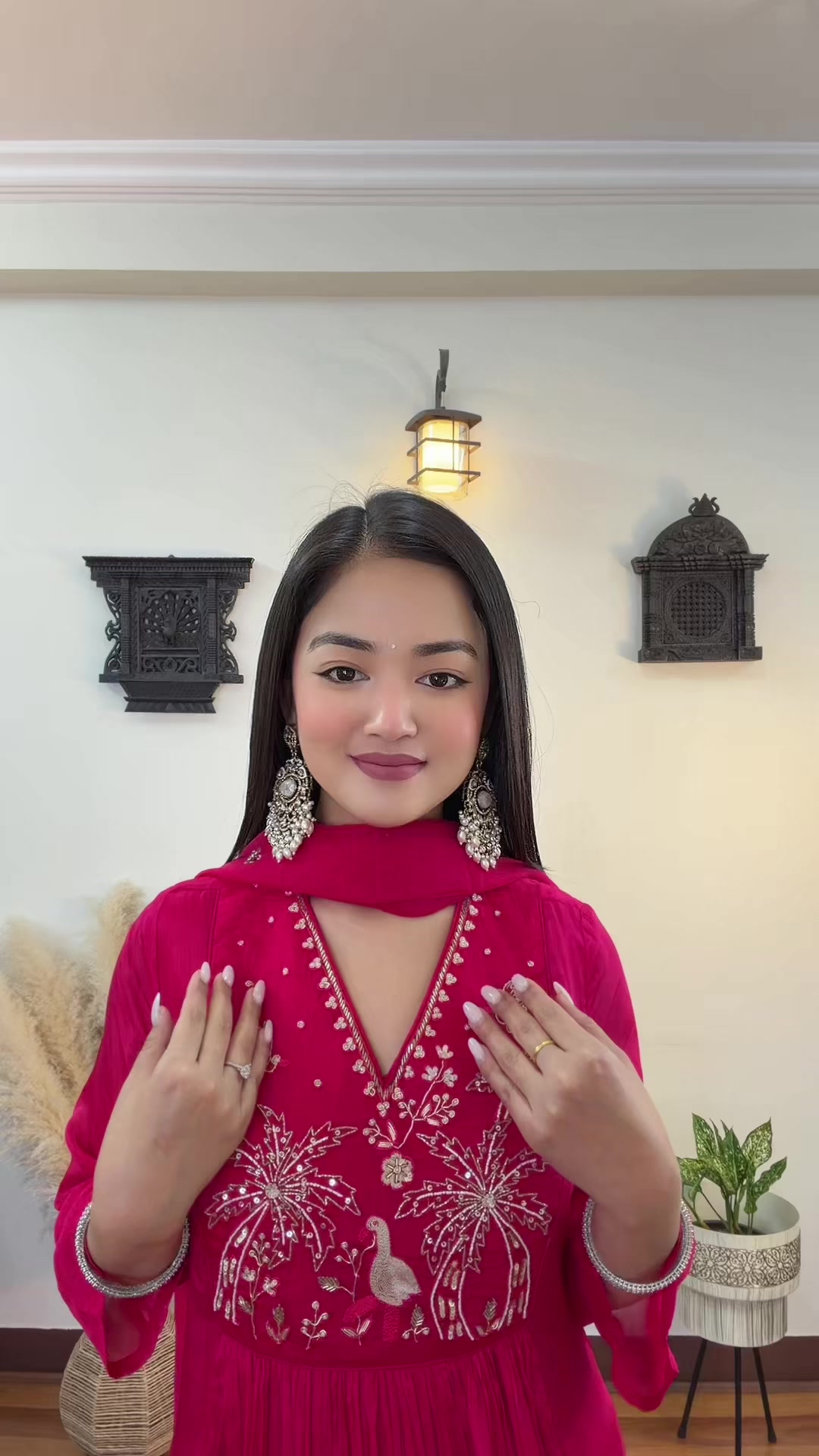 @Naina_TheAttire