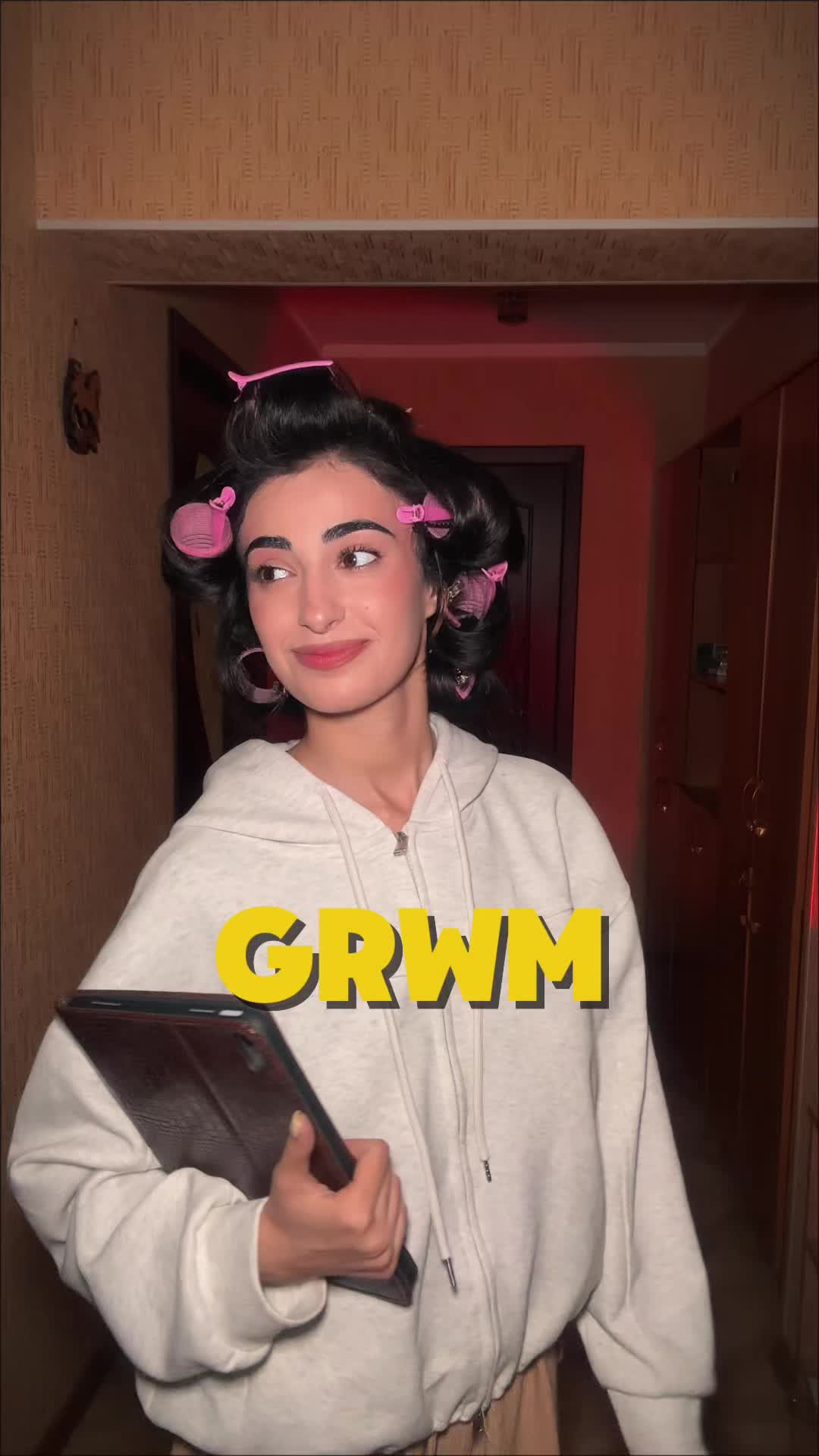 @mikalenno