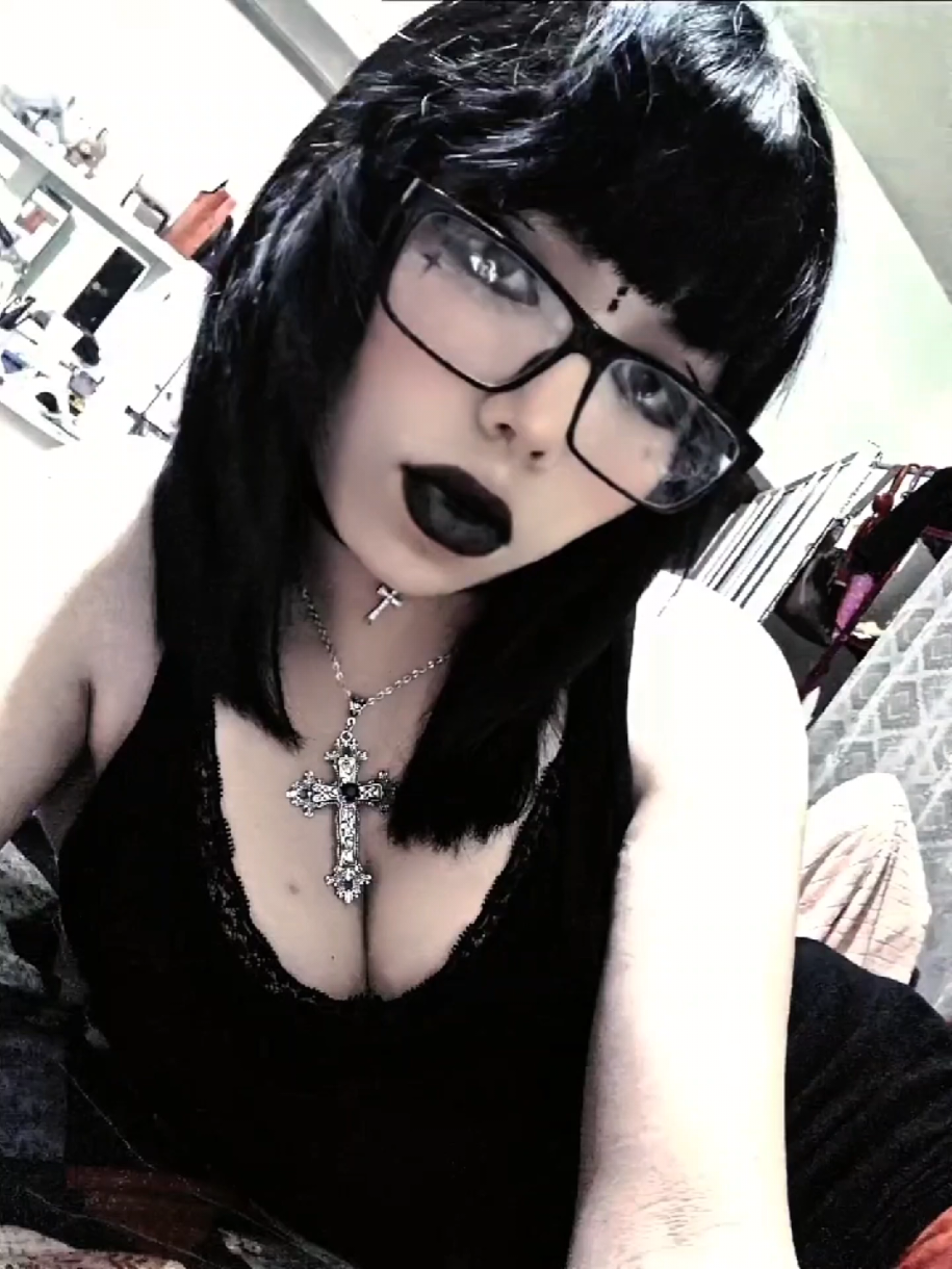 @𝓒𝓪𝓻𝓵𝔂🦇༉‧₊˚.