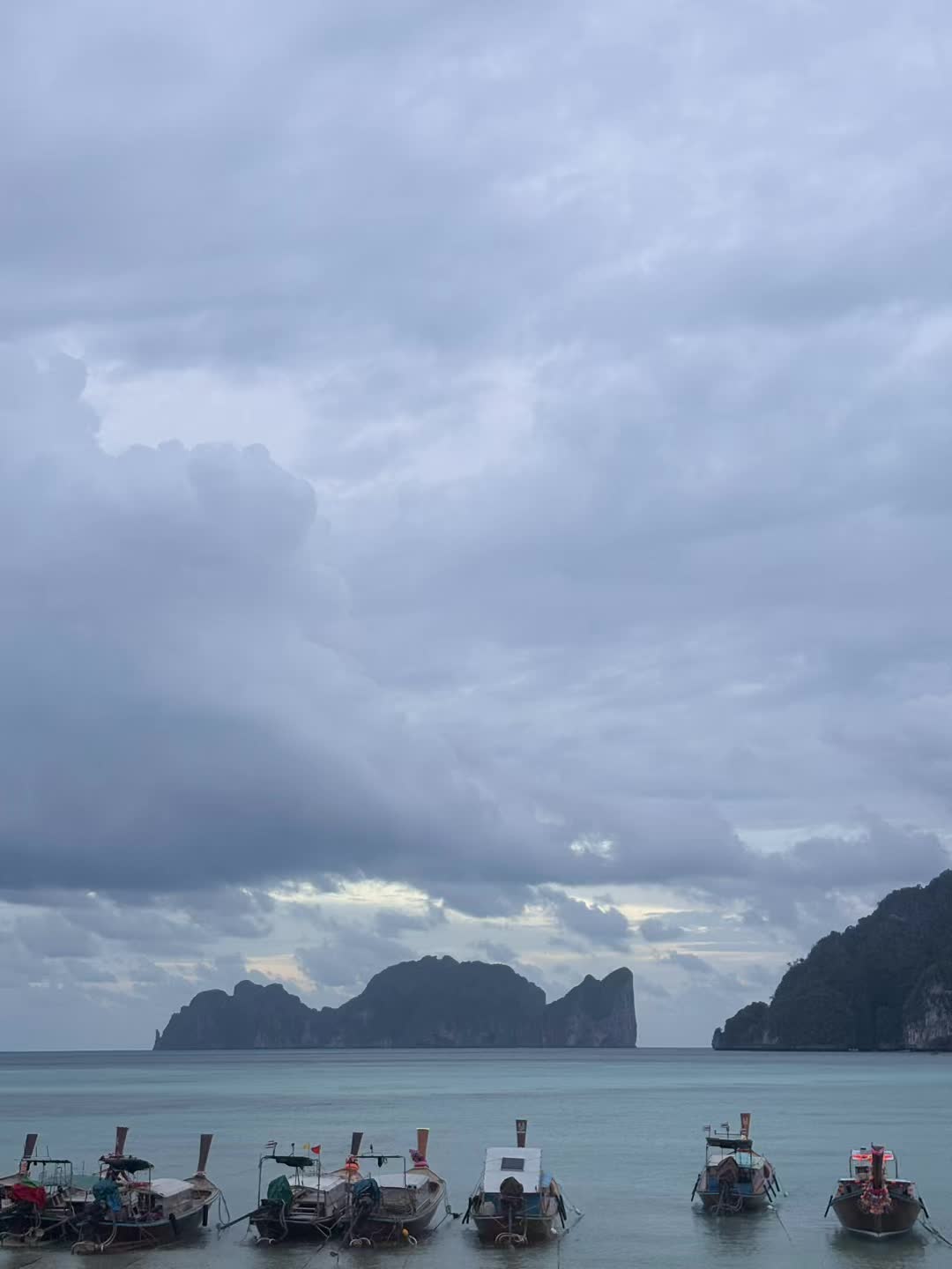 @วันนี้ท้องฟ้าสีอะไร