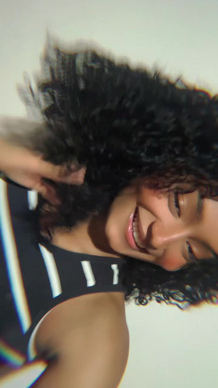 @D&eacute;bora Cristina