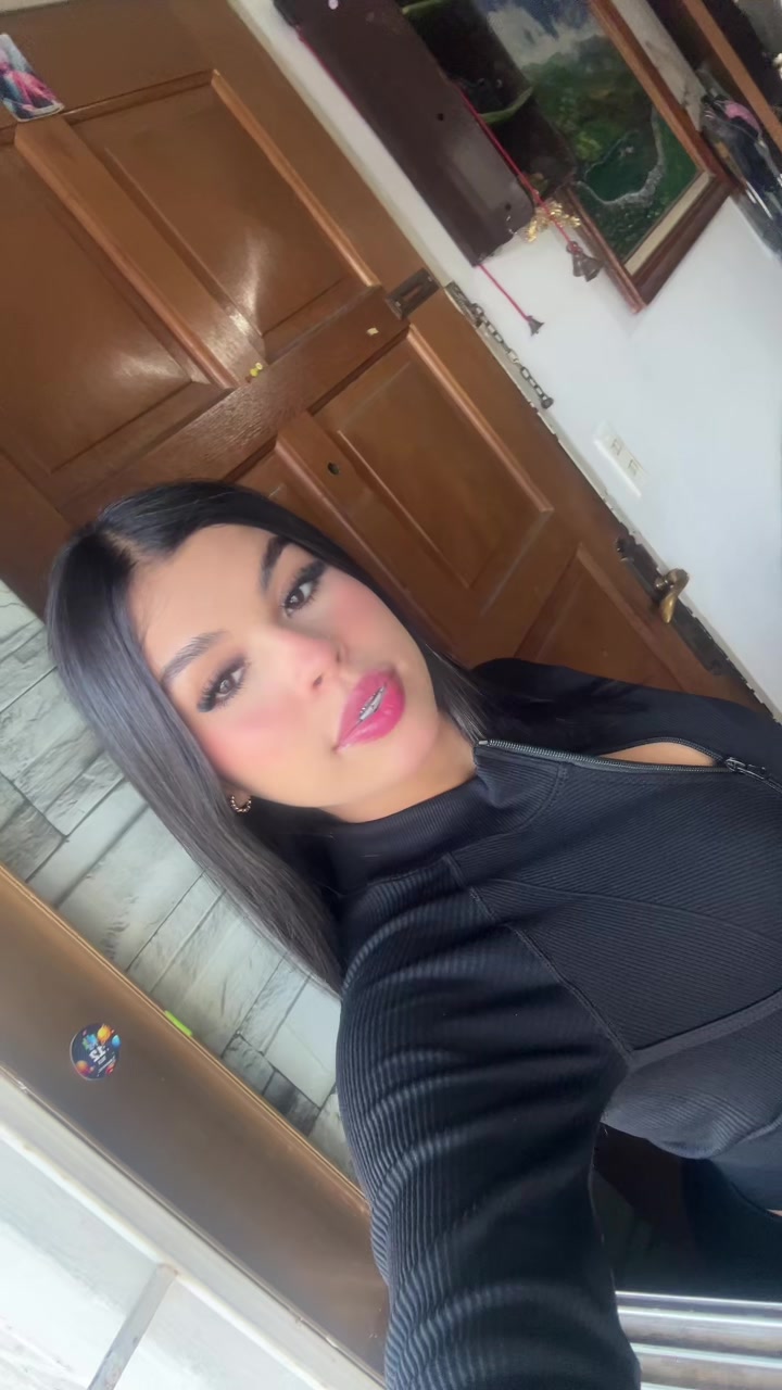 @𝐕🧸