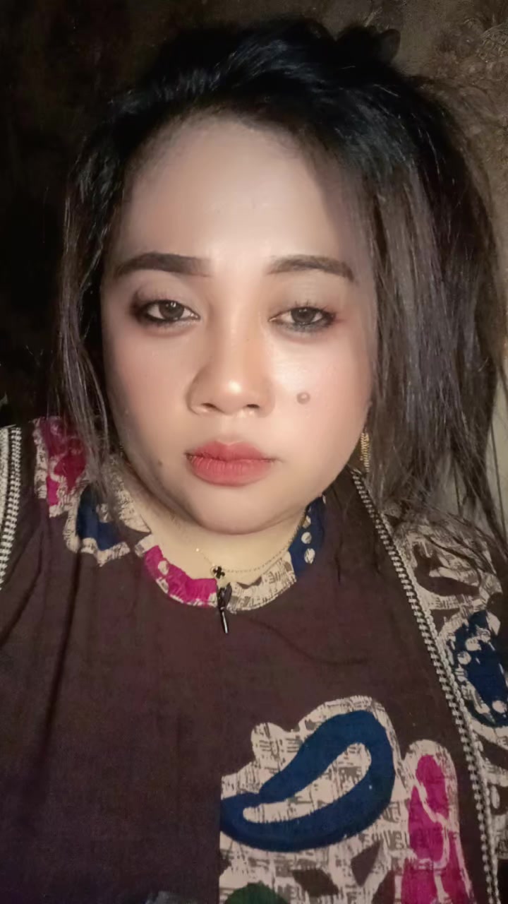 @Nayashoop